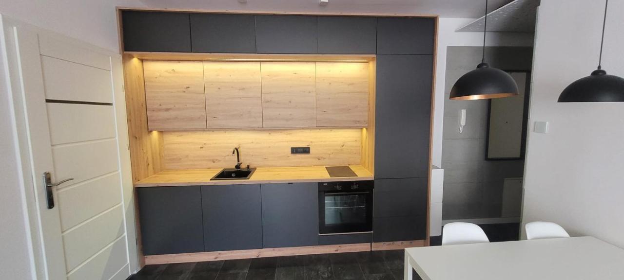 Apartament Wakacyjny Z Klimatyzacja Kolobrzeg Luaran gambar